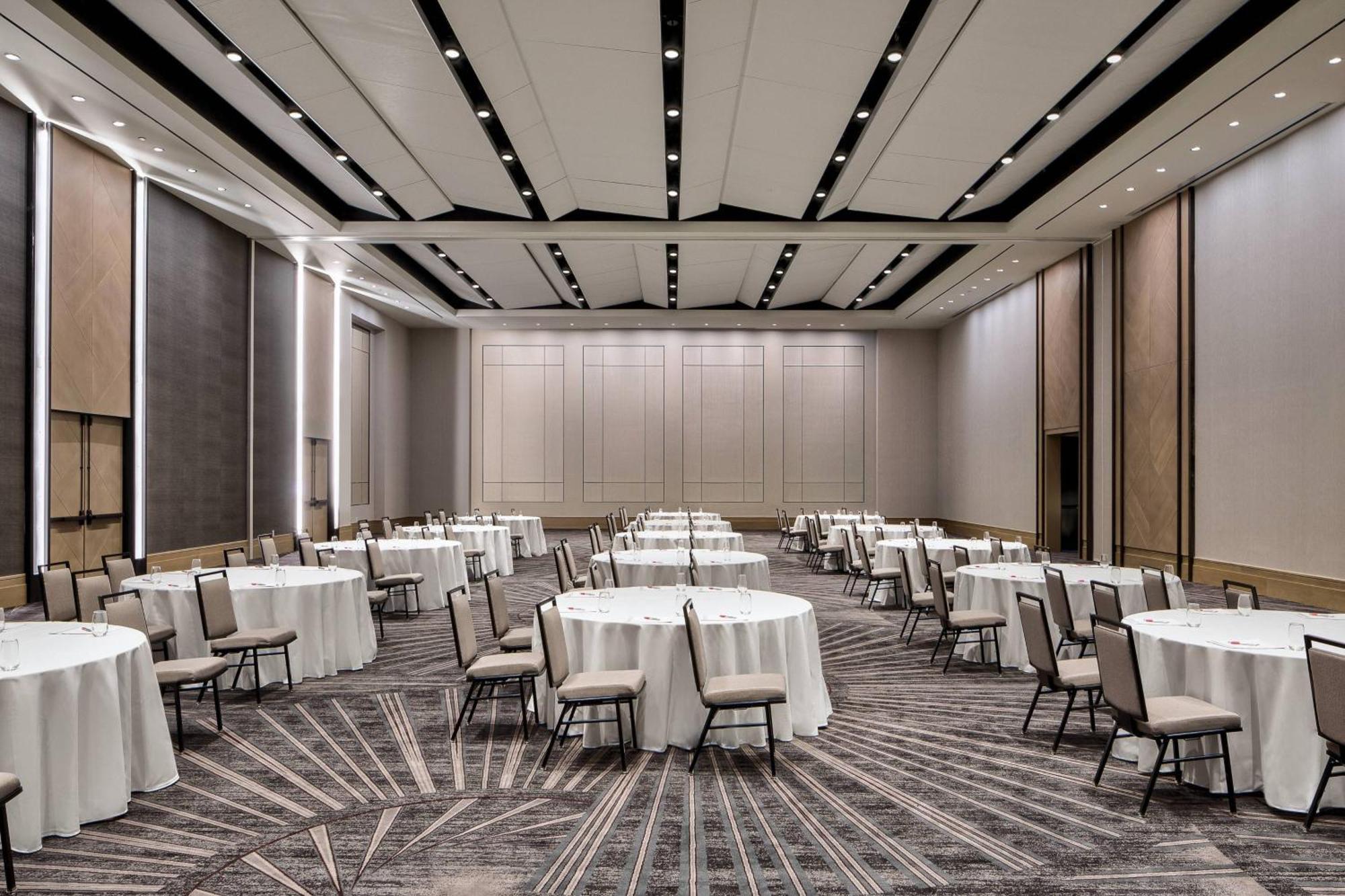Marriott Dallas Uptown Экстерьер фото