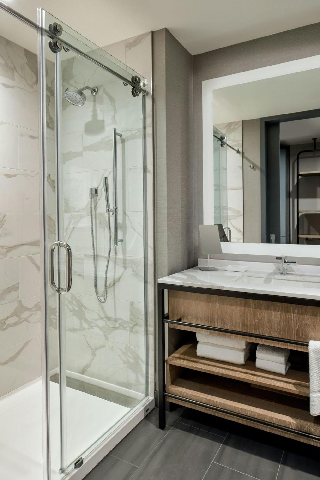 Marriott Dallas Uptown Экстерьер фото